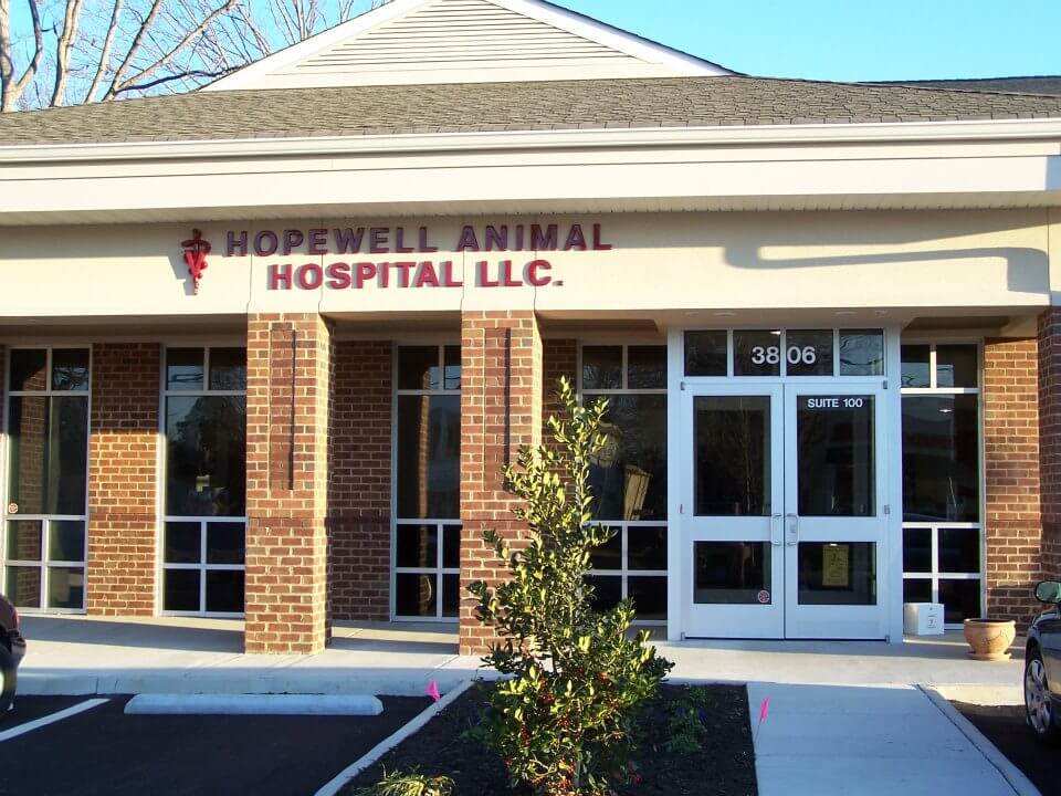 Full service animal hospital in Hopewell, VA